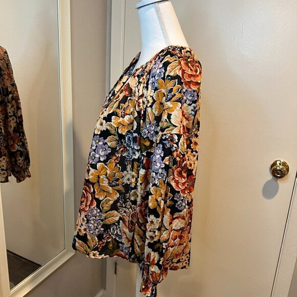 Olivaceous floral 100% cotton peasant blouse w tassels, Size Medium - Picture 8 of 15